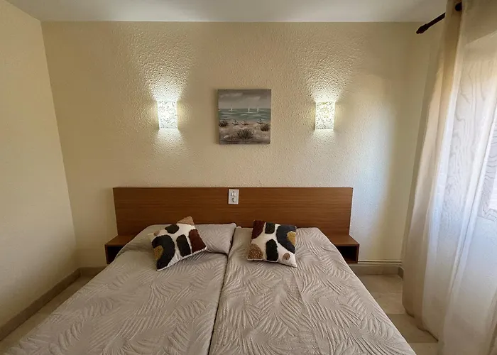 Апартаменти Playa Grande Primera Linea-serviden *