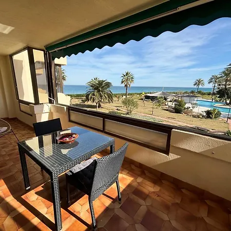 Apartamento Playa Grande Primera Linea-serviden Dénia